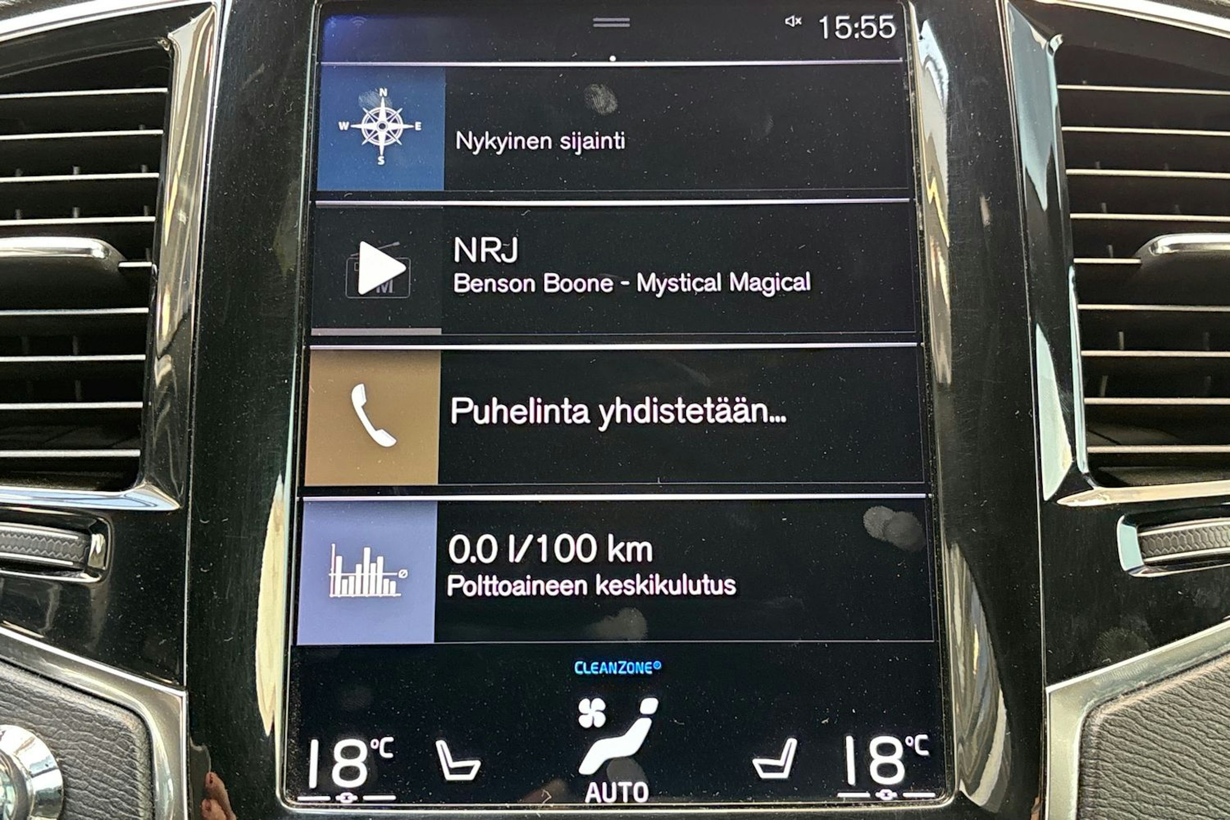 harmaa Volvo XC90 2017 kuva 24.