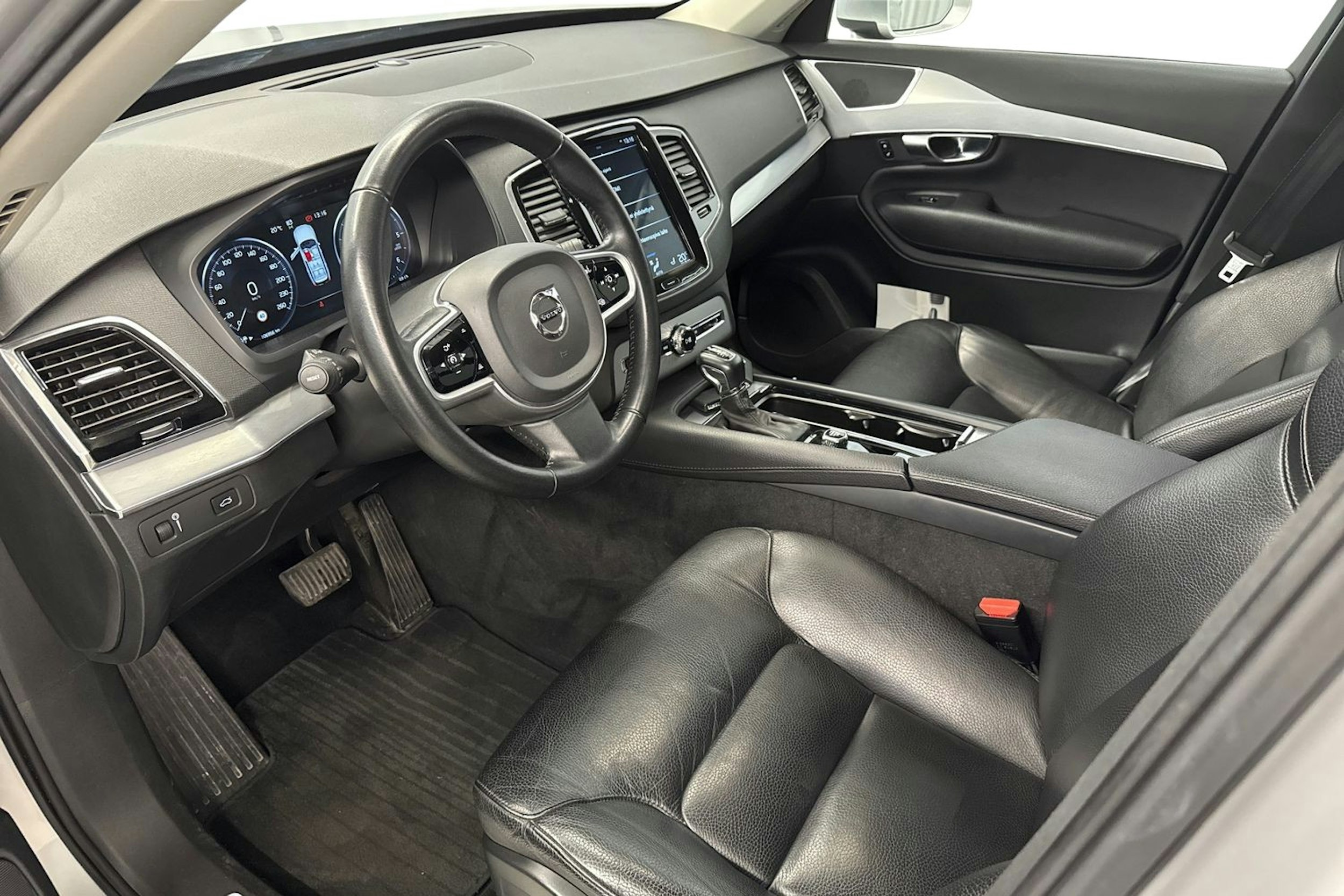 Volvo XC90 2018 kuva 7.