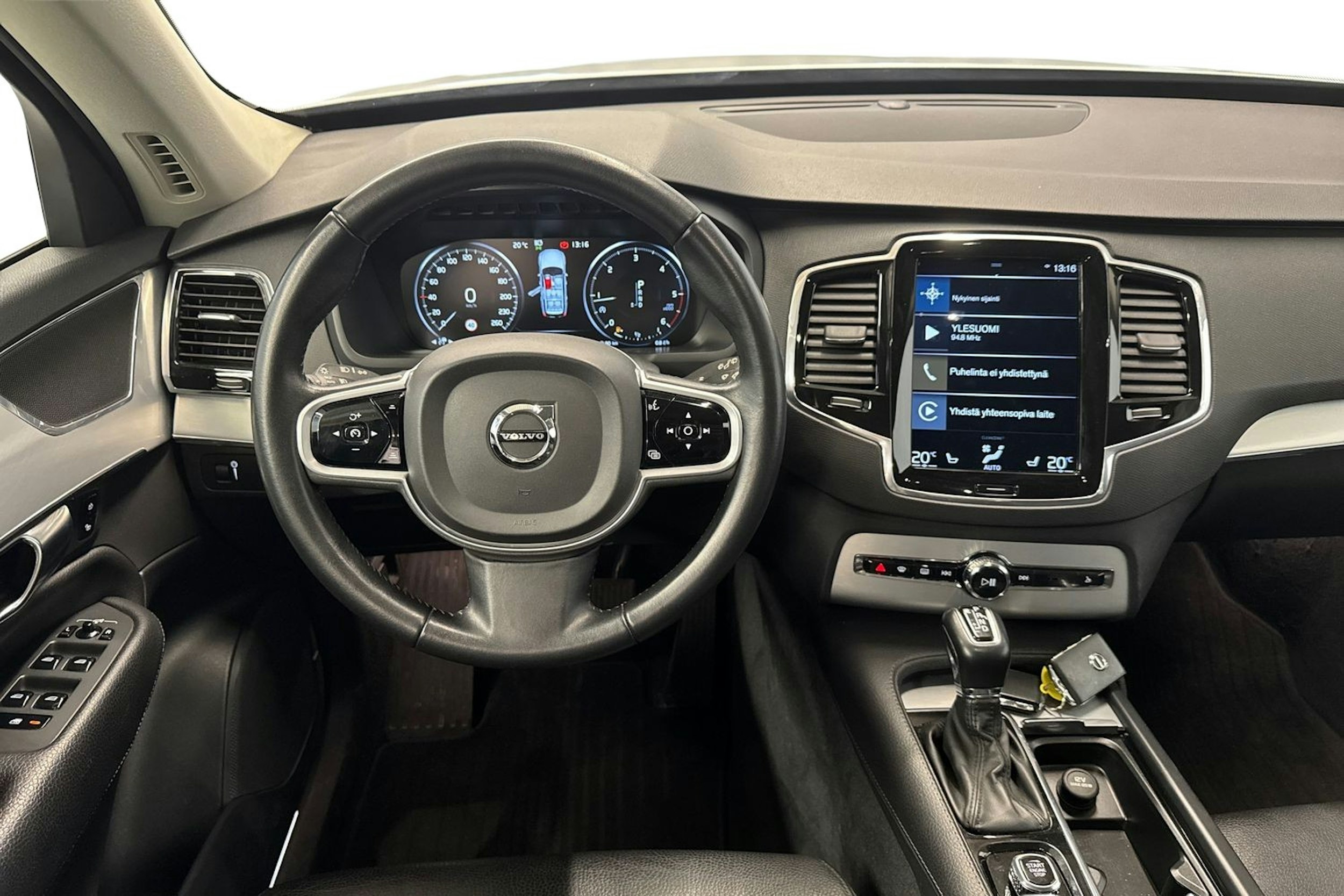 Volvo XC90 2018 kuva 9.