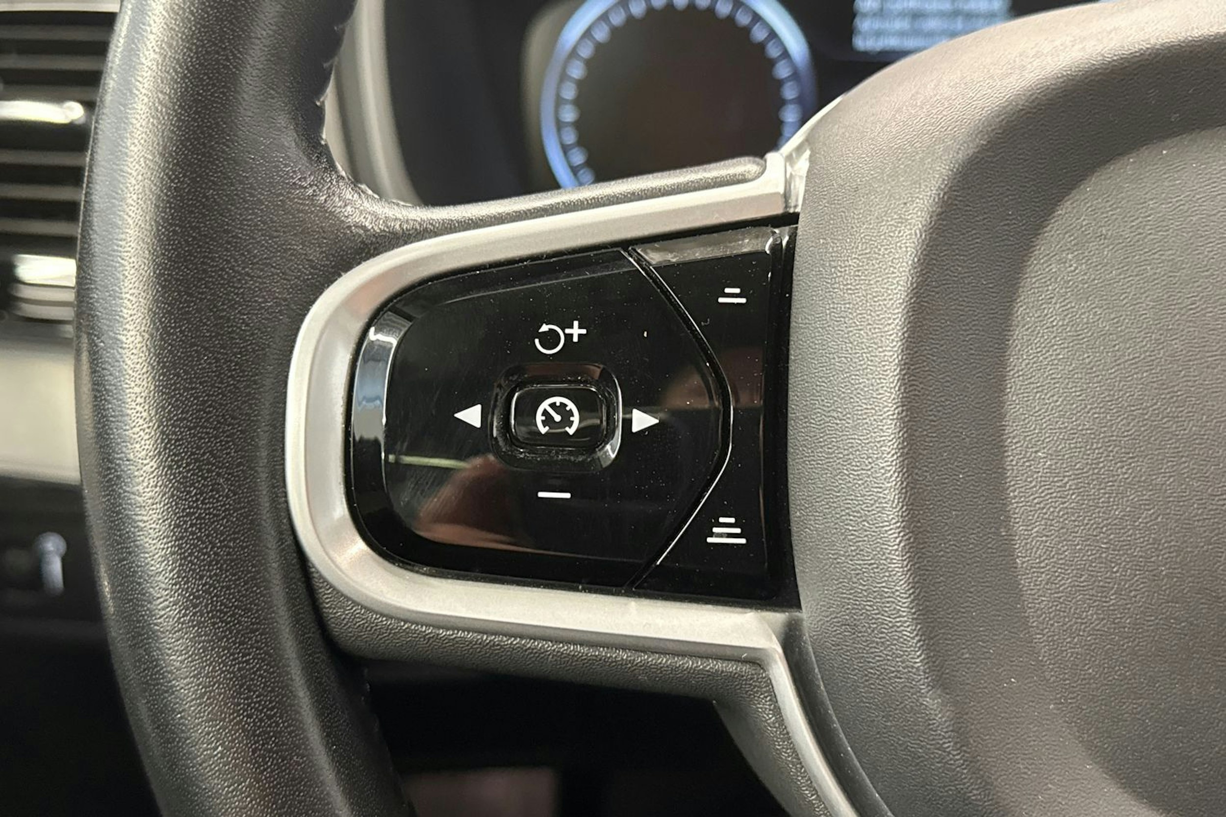 Volvo XC90 2018 kuva 14.