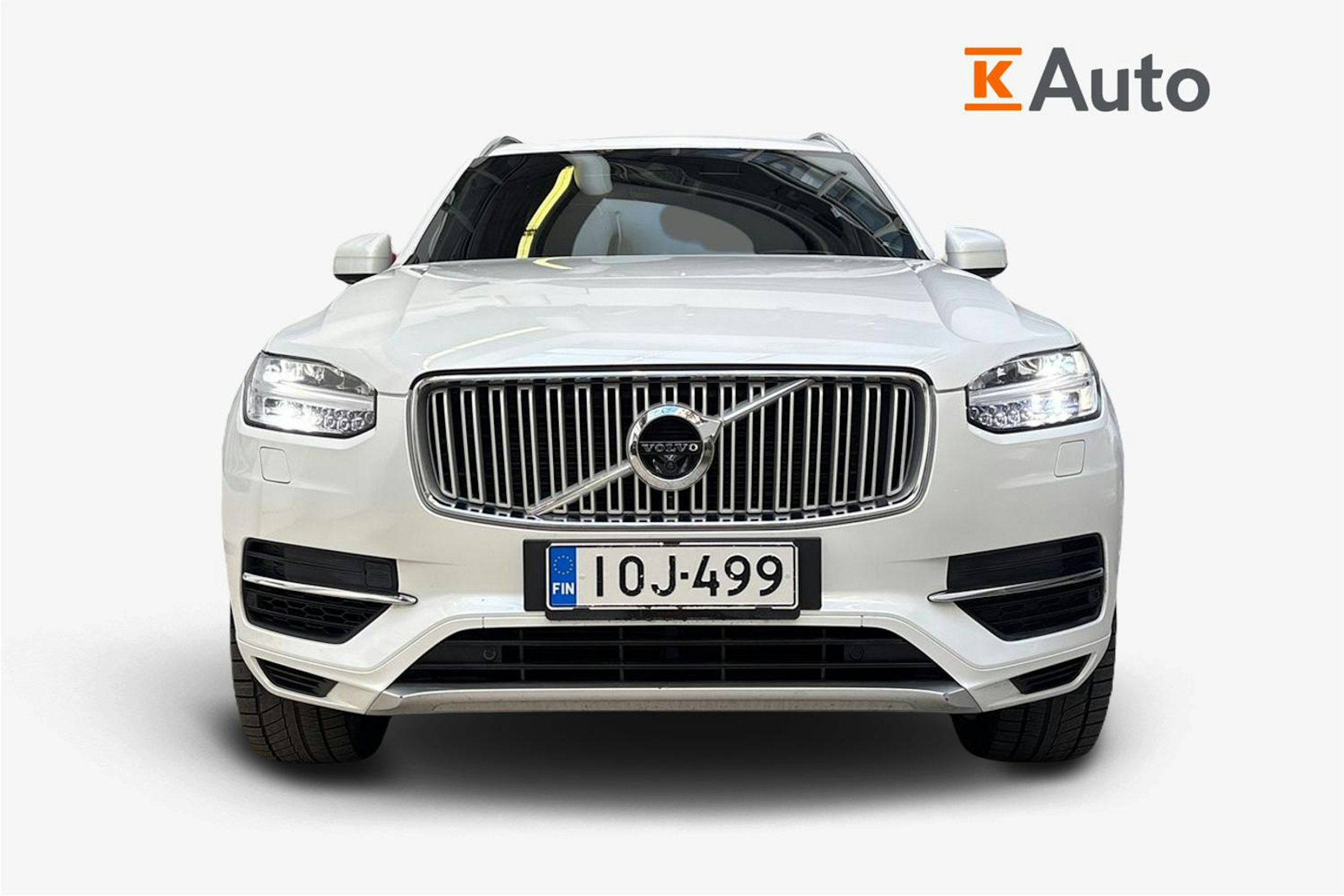 valkoinen Volvo XC90 2018 kuva 5.