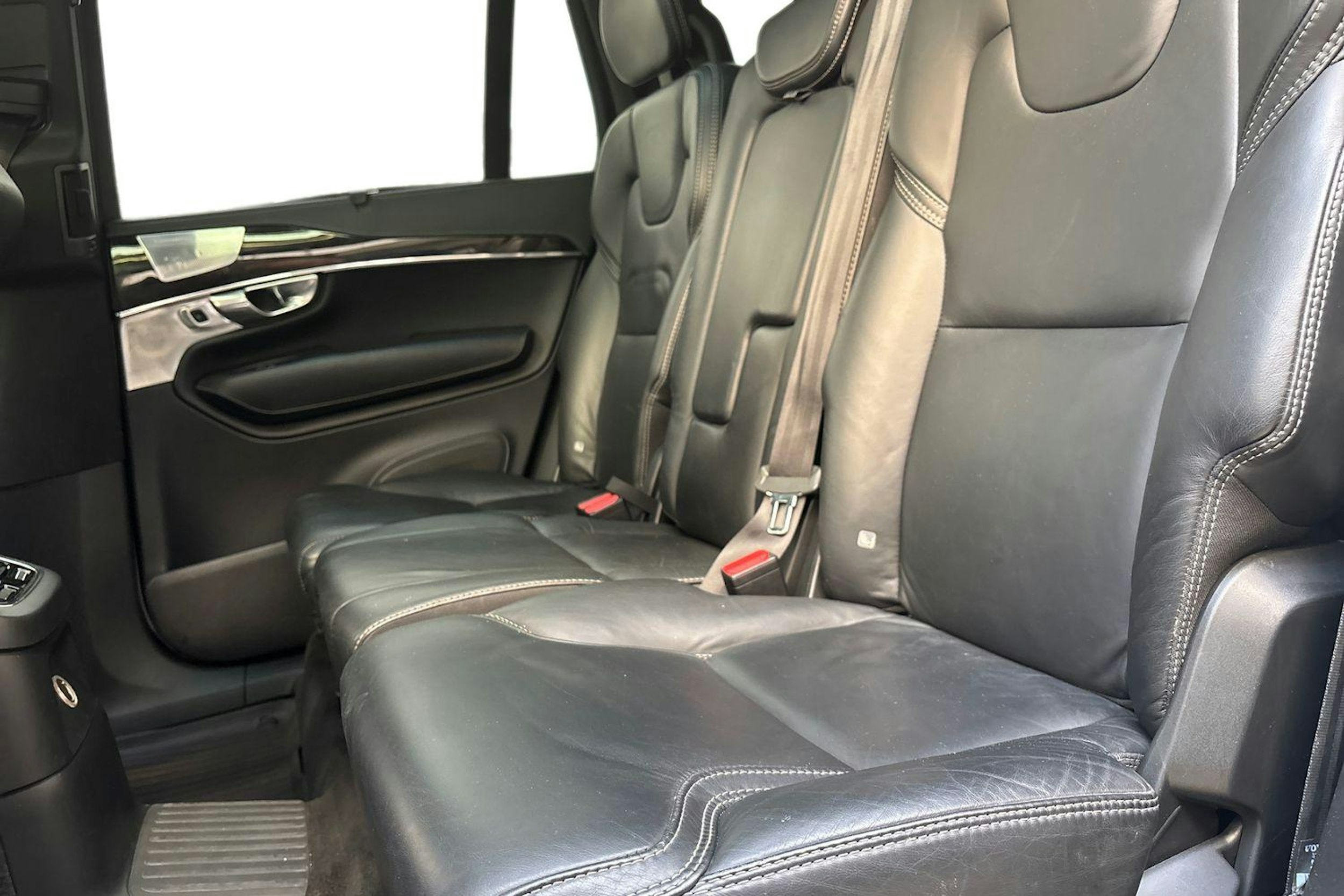 valkoinen Volvo XC90 2018 kuva 10.