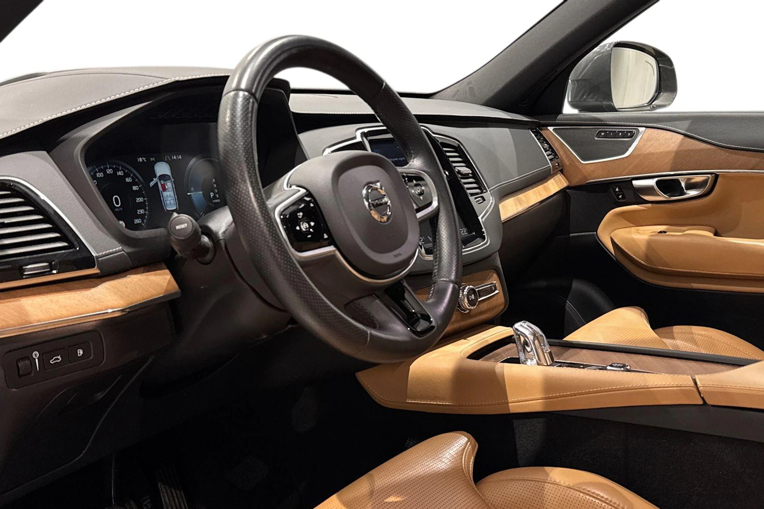 harmaa Volvo XC90 2019 kuva 6.