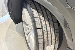 harmaa Volvo XC90 2019 kuva 10.