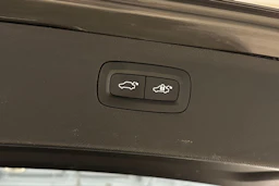 harmaa Volvo XC90 2019 kuva 14.