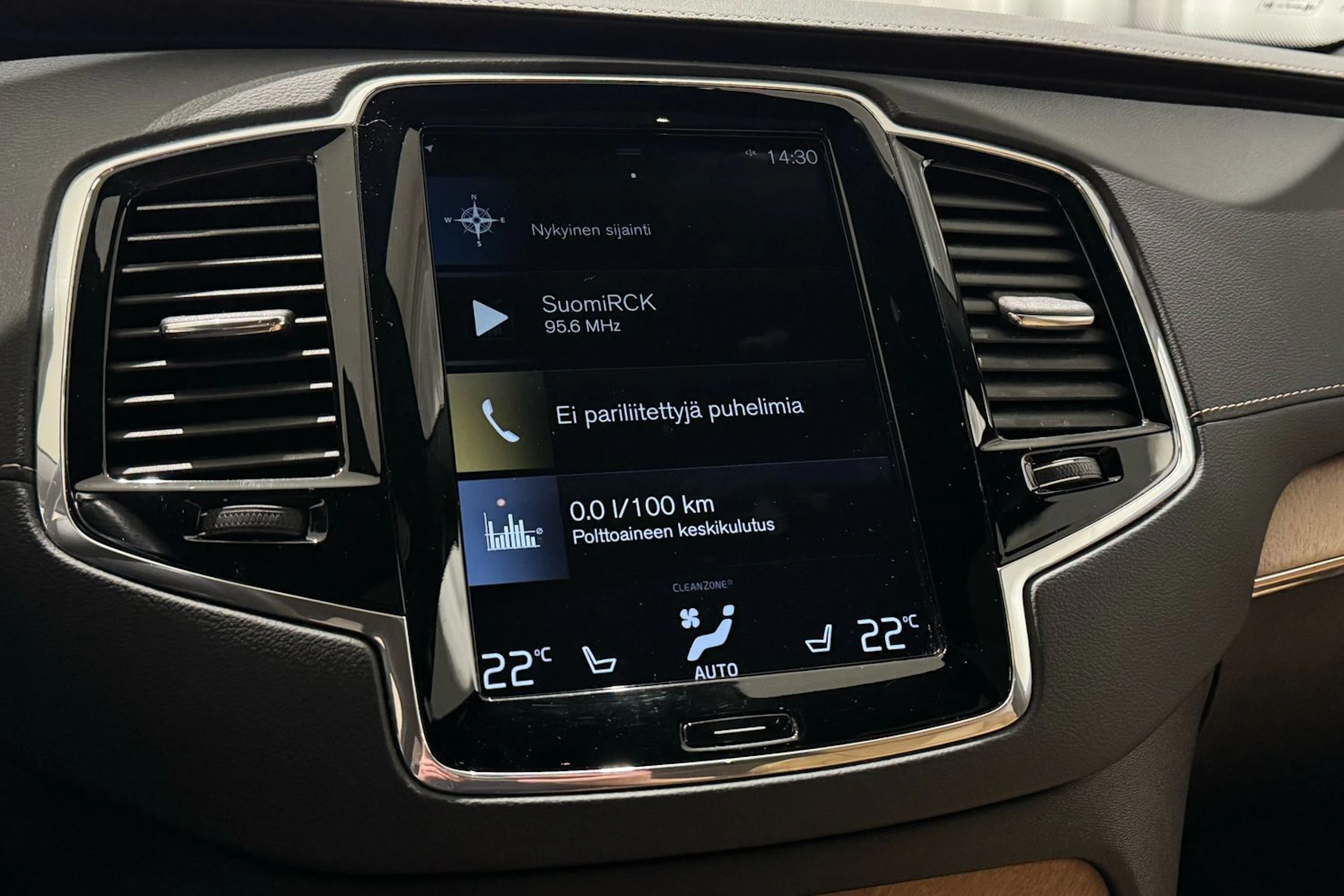 harmaa Volvo XC90 2019 kuva 25.