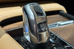 harmaa Volvo XC90 2019 kuva 30.