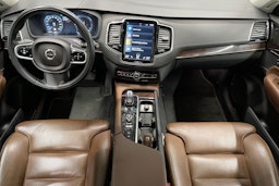 valkoinen Volvo XC90 2019 kuva 9.