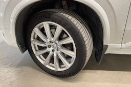 valkoinen Volvo XC90 2019 kuva 13.