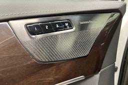 valkoinen Volvo XC90 2019 kuva 21.