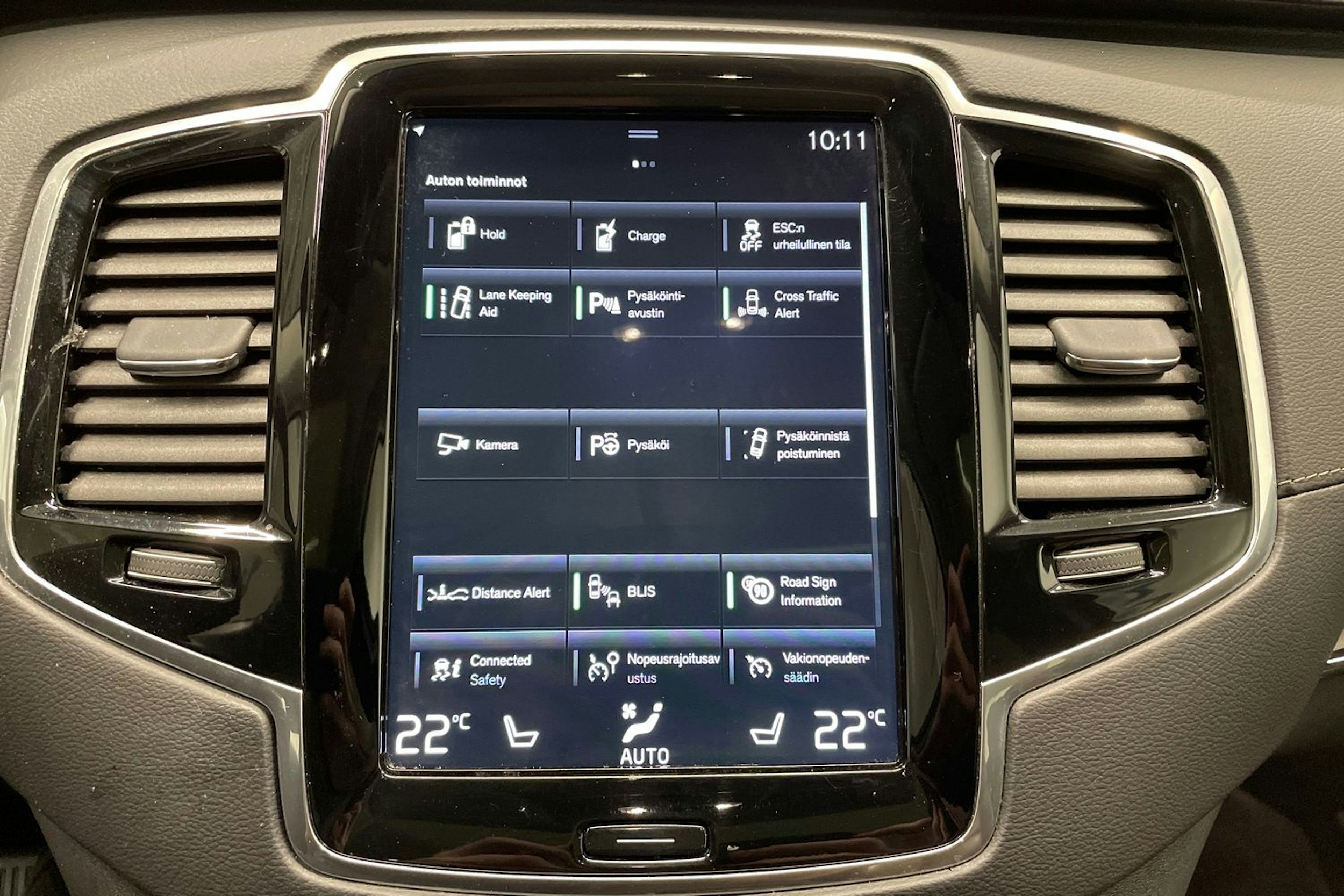 valkoinen Volvo XC90 2019 kuva 25.
