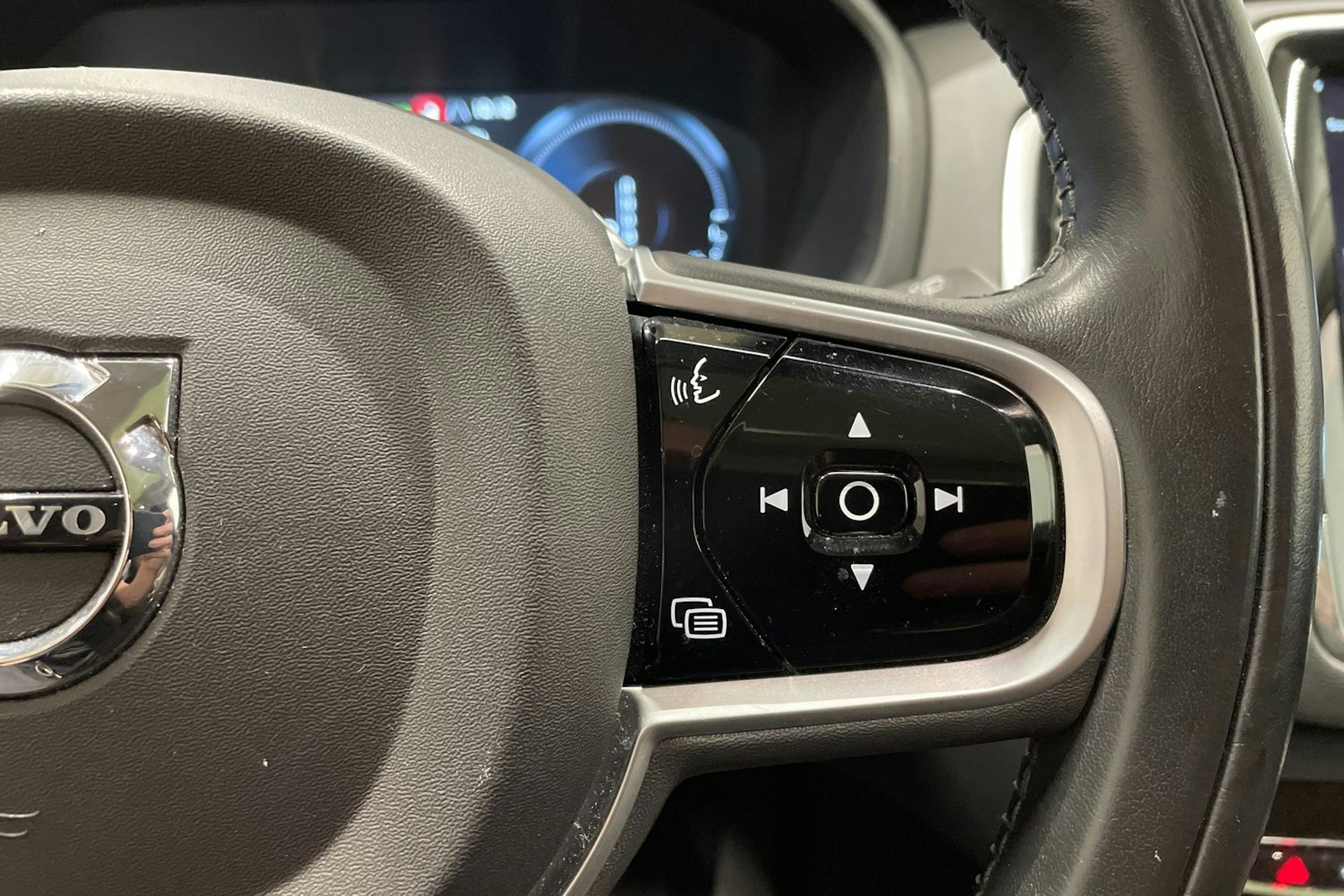 valkoinen Volvo XC90 2019 kuva 31.