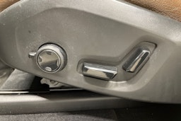 valkoinen Volvo XC90 2019 kuva 35.