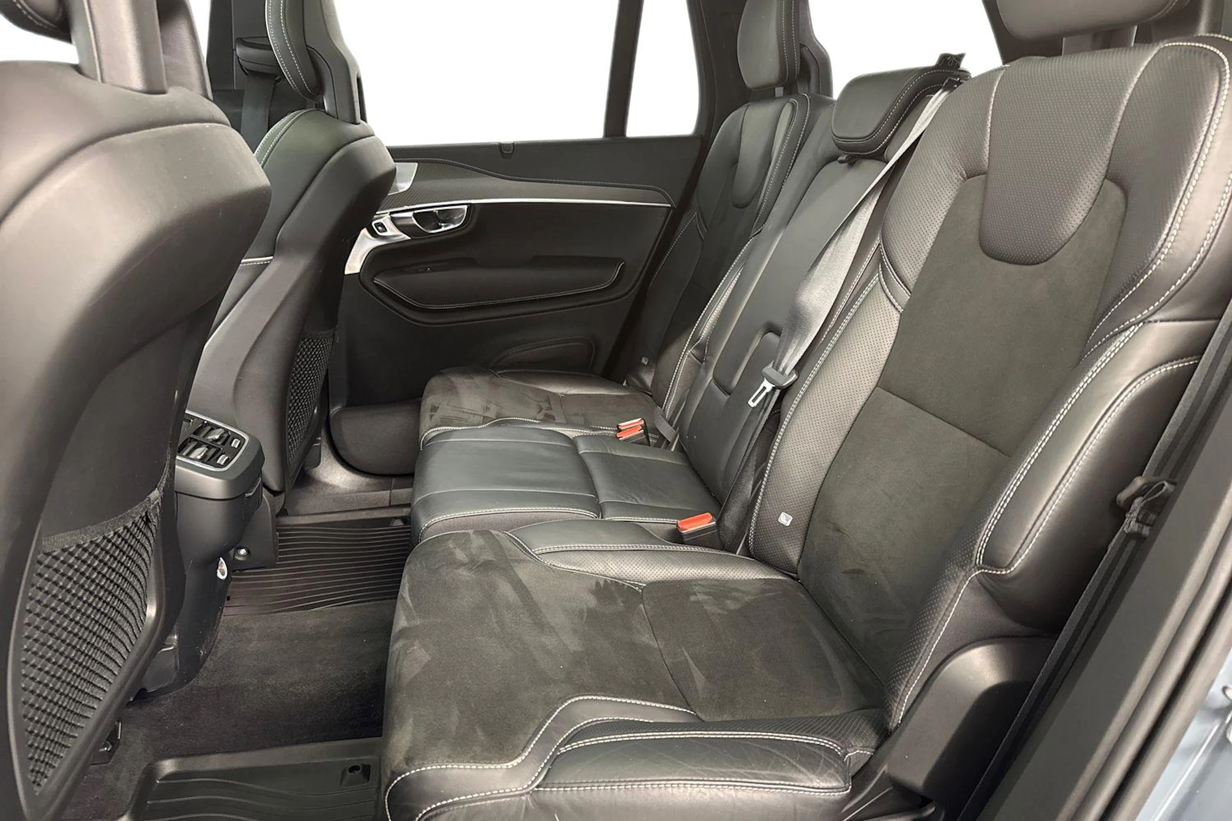 harmaa Volvo XC90 2020 kuva 8.