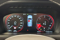 harmaa Volvo XC90 2020 kuva 17.