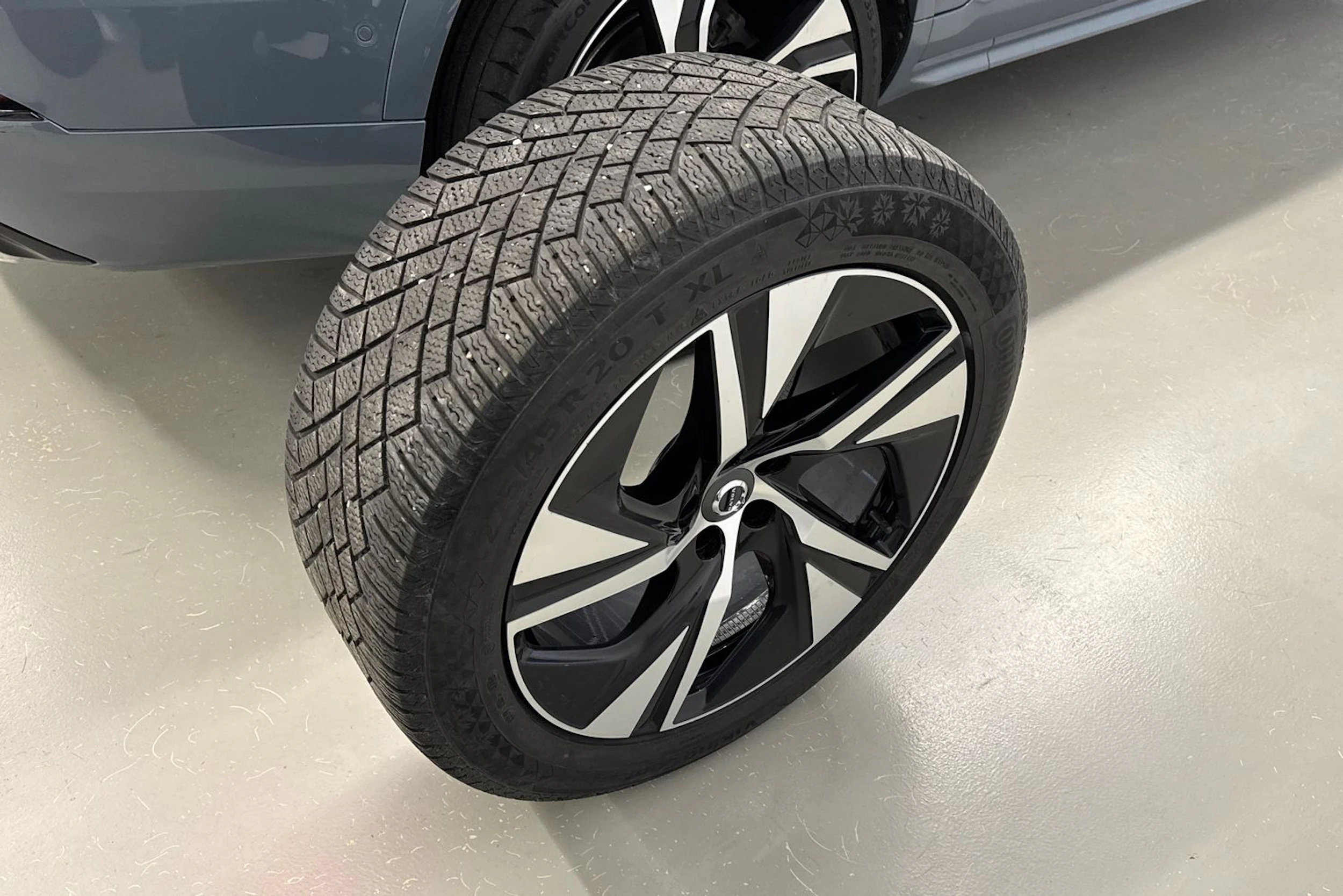 harmaa Volvo XC90 2020 kuva 30.
