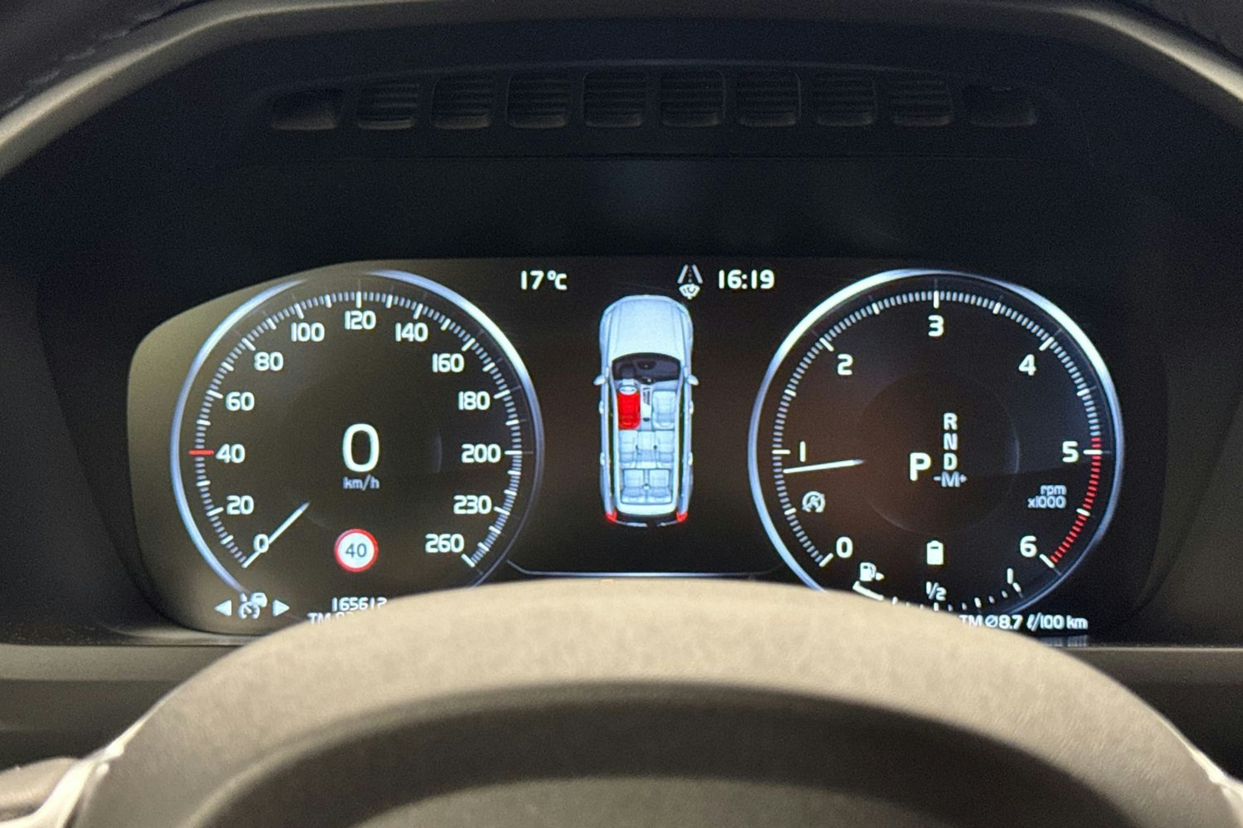 harmaa Volvo XC90 2020 kuva 12.