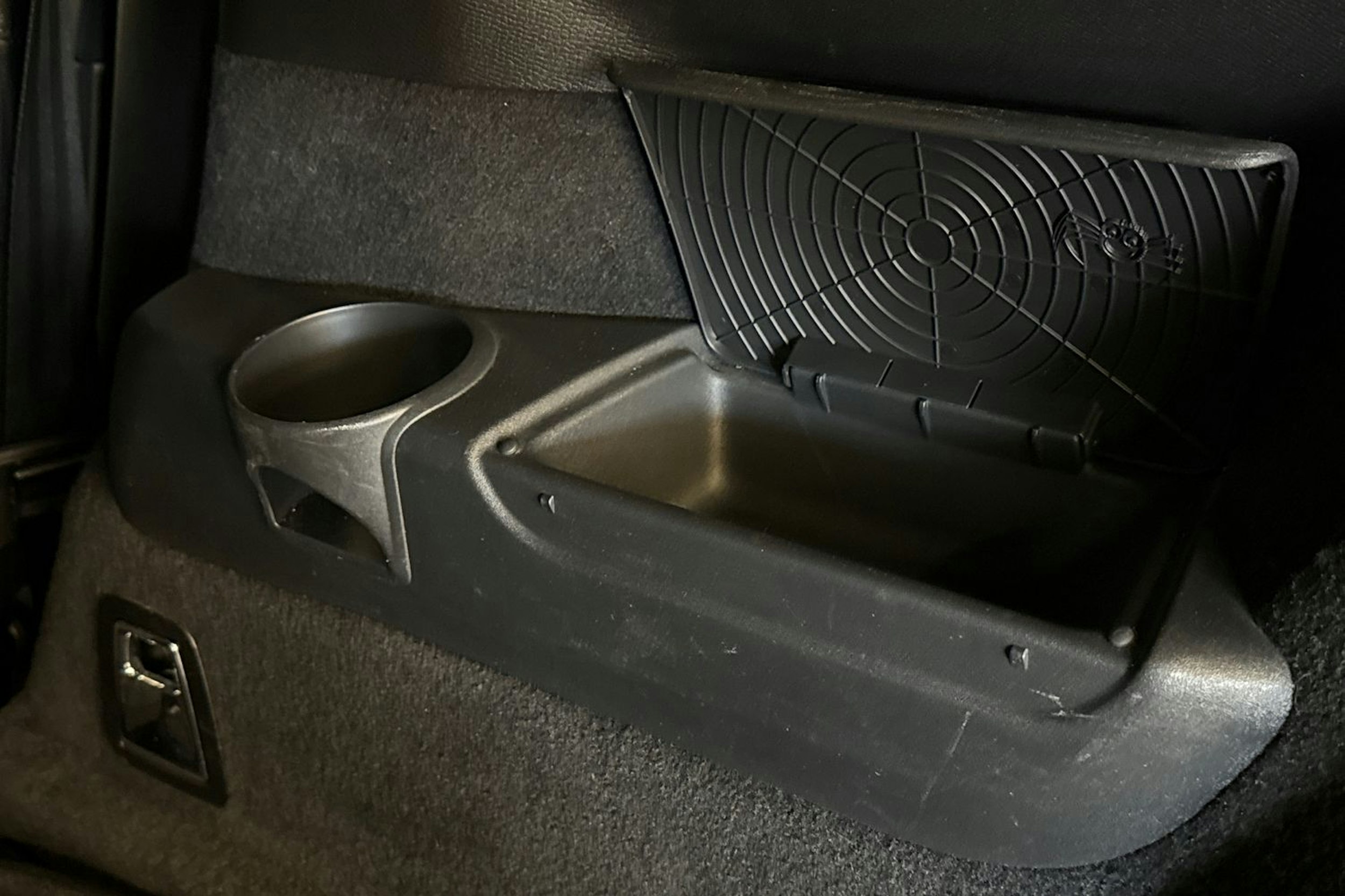 harmaa Volvo XC90 2020 kuva 35.