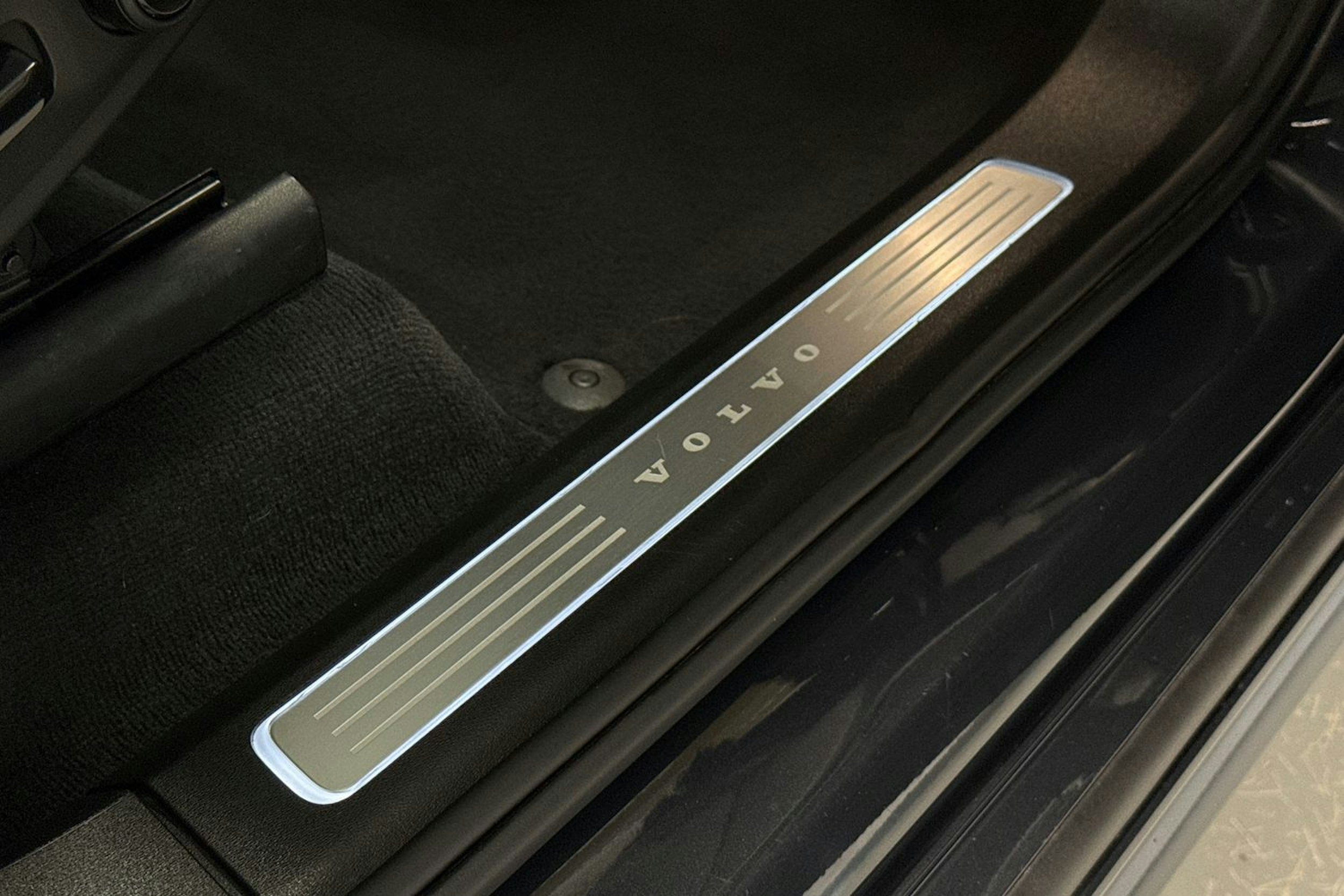 harmaa Volvo XC90 2020 kuva 39.