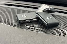 harmaa Volvo XC90 2020 kuva 40.