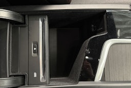 harmaa Volvo XC90 2020 kuva 41.