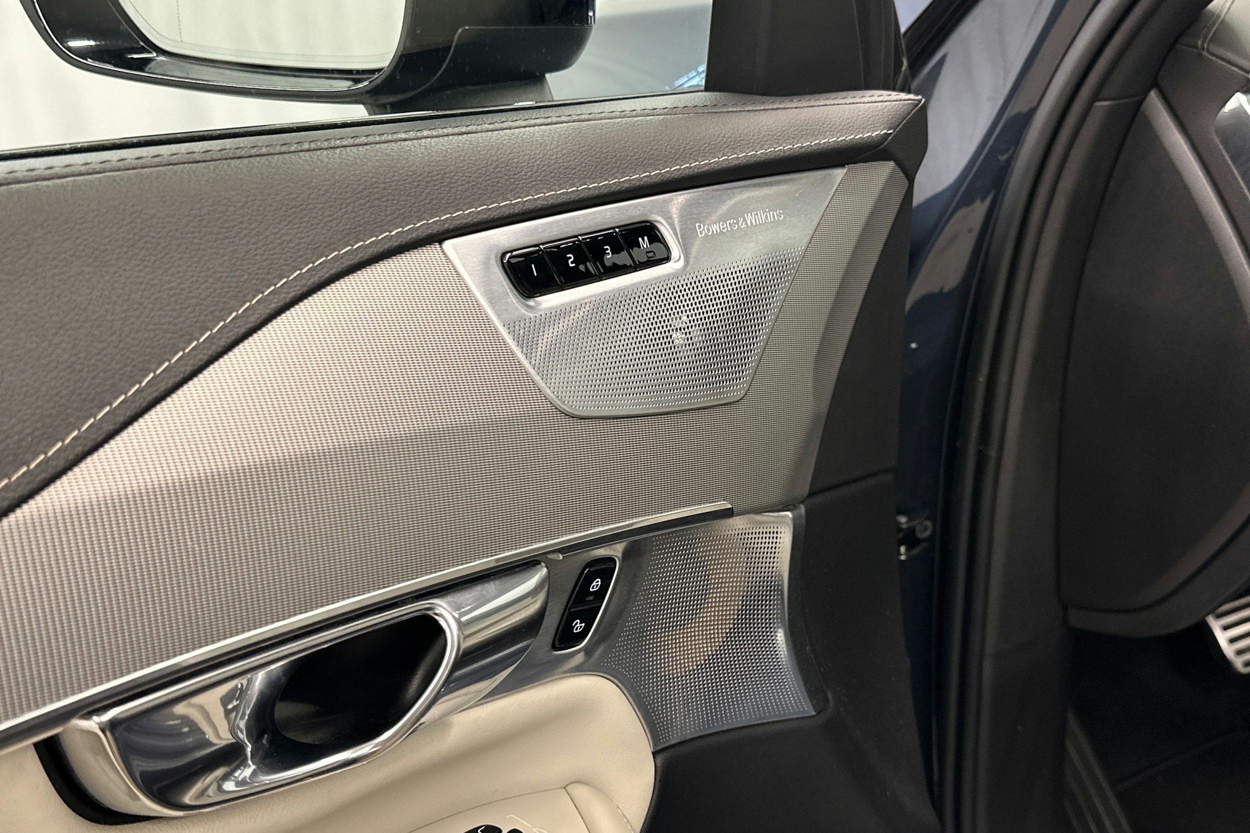 met. sininen Volvo XC90 2020 kuva 18.