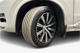 valkoinen Volvo XC90 2020 kuva 9.