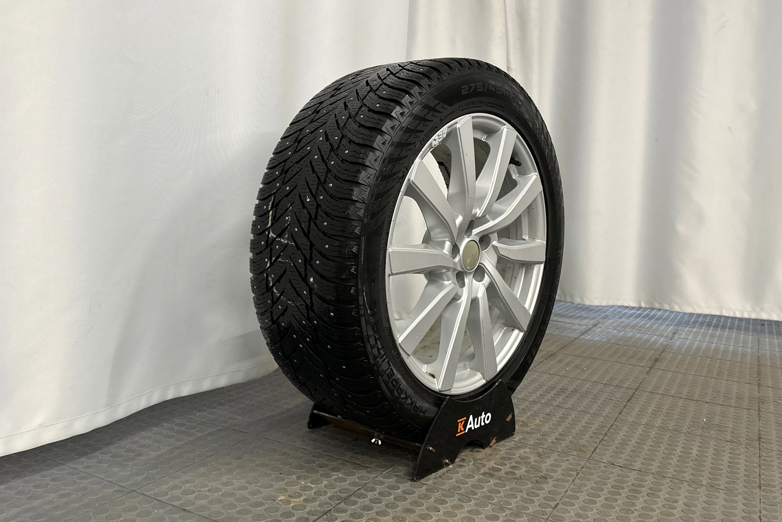 valkoinen Volvo XC90 2020 kuva 10.