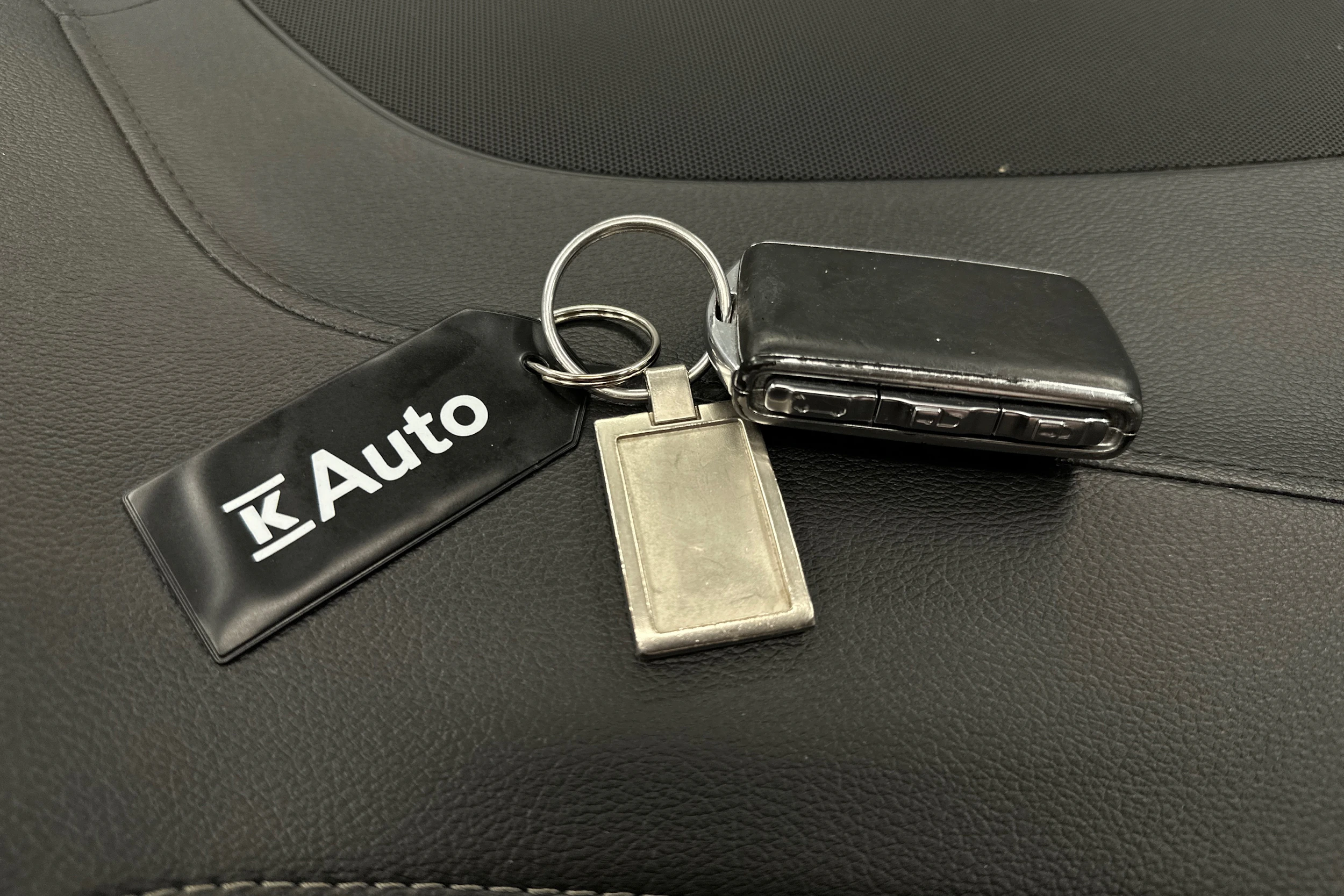 valkoinen Volvo XC90 2020 kuva 30.