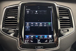 valkoinen Volvo XC90 2020 kuva 25.