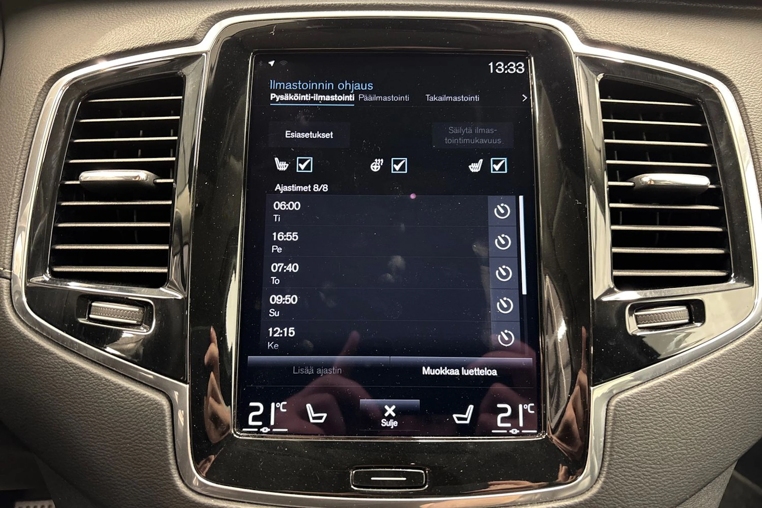 valkoinen Volvo XC90 2020 kuva 29.