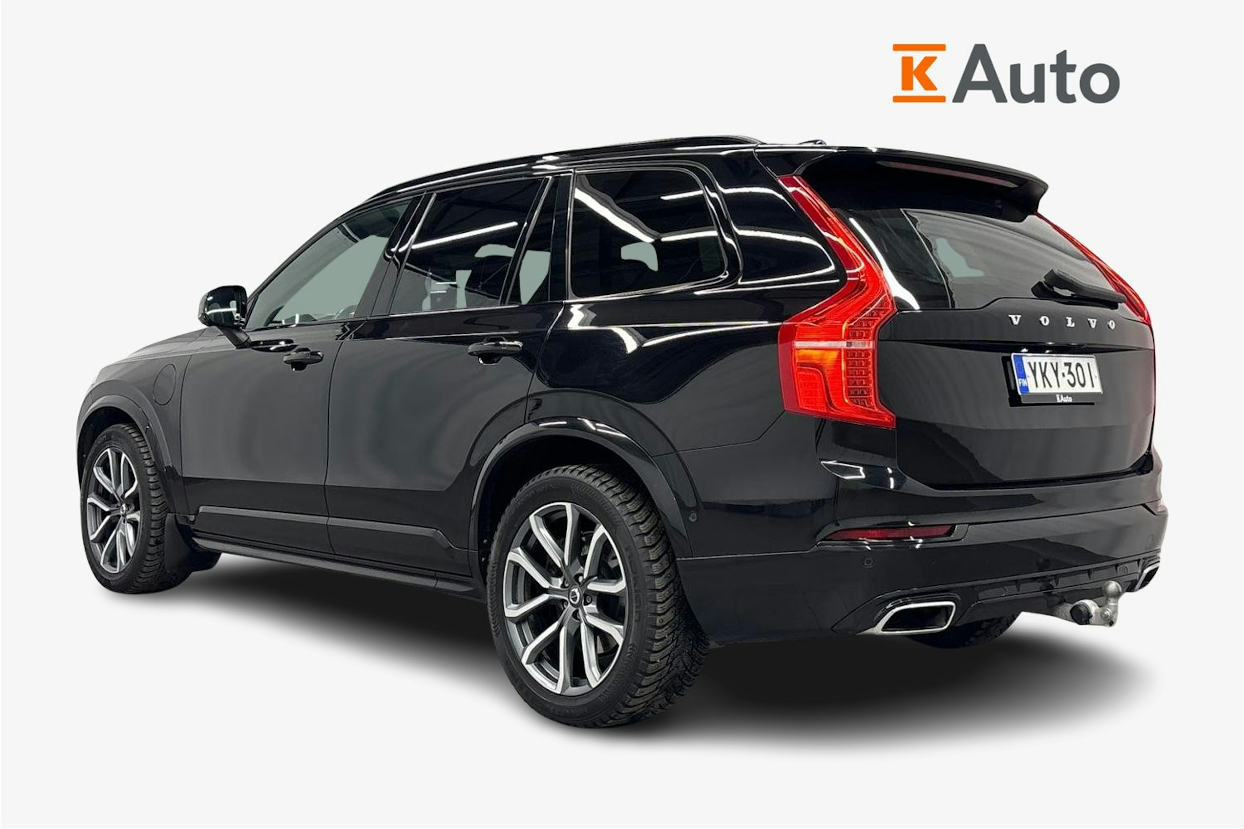 musta Volvo XC90 2020 kuva 2.