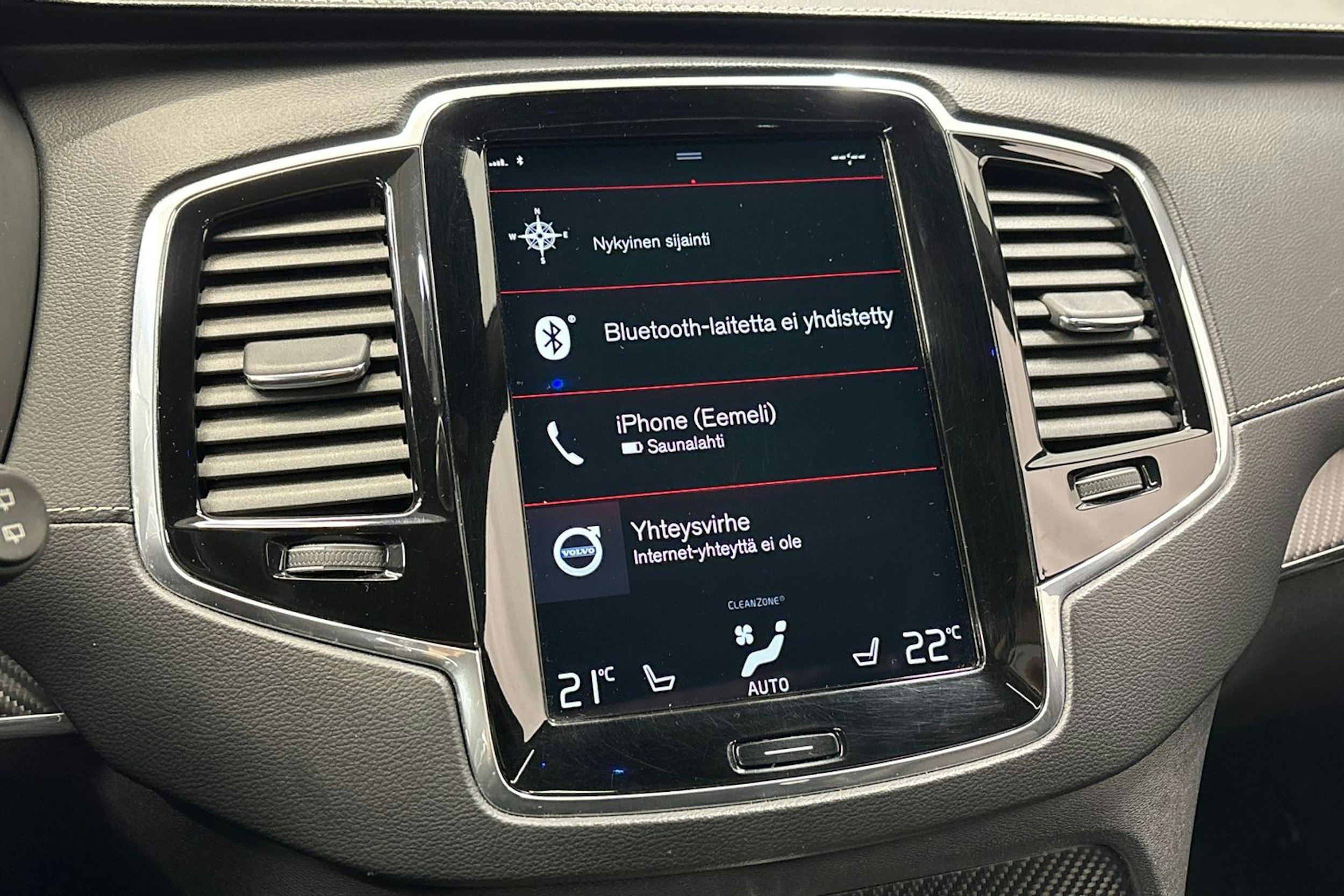 musta Volvo XC90 2020 kuva 28.