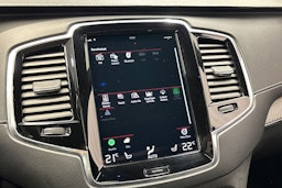 musta Volvo XC90 2020 kuva 29.