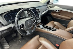 valkoinen Volvo XC90 2020 kuva 3.