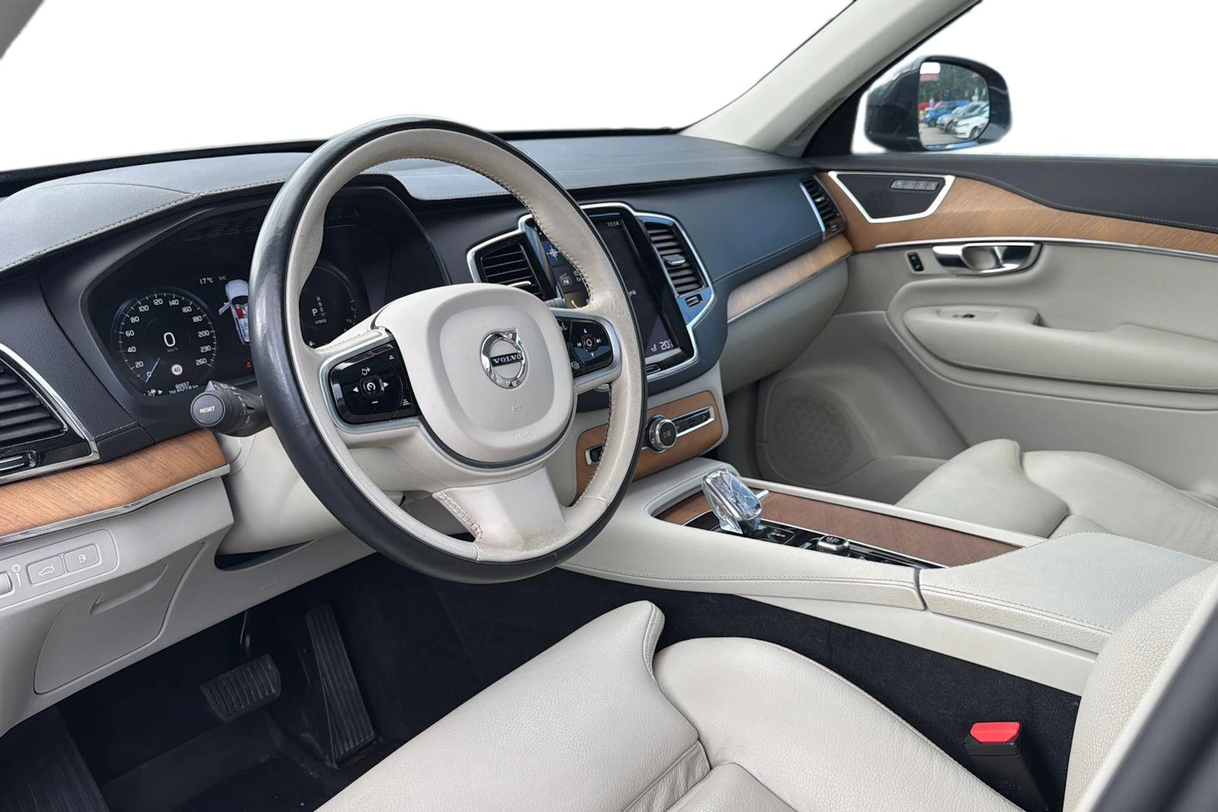 harmaa Volvo XC90 2021 kuva 3.