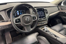 musta Volvo XC90 2021 kuva 6.