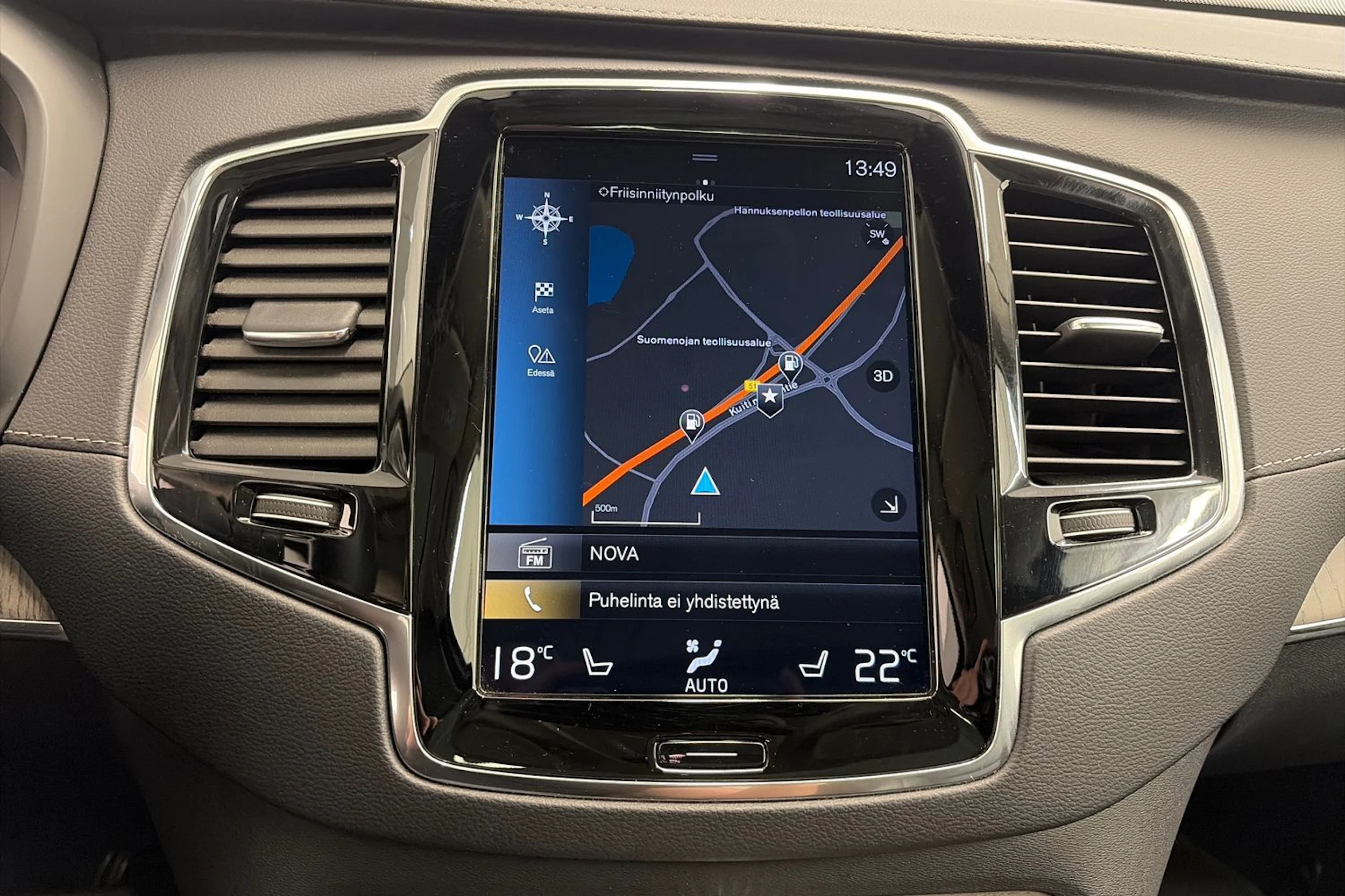 musta Volvo XC90 2021 kuva 25.