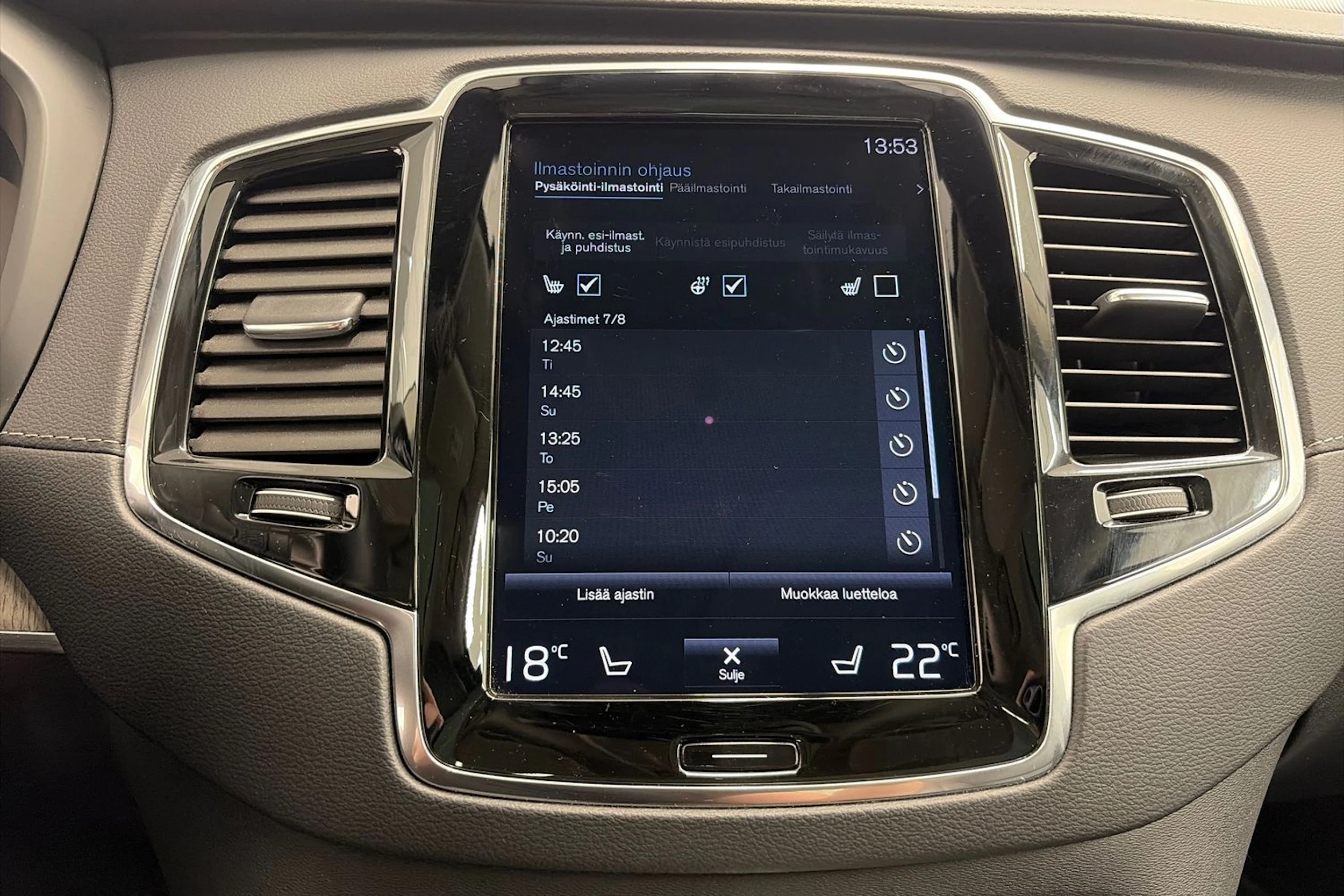 musta Volvo XC90 2021 kuva 36.