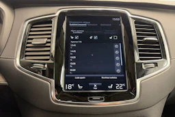 musta Volvo XC90 2021 kuva 36.