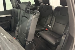 valkoinen Volvo XC90 2021 kuva 30.