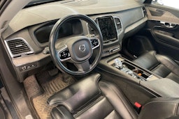 Sininen Volvo XC90 2021 kuva 3.