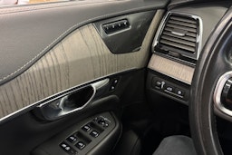 Sininen Volvo XC90 2021 kuva 20.