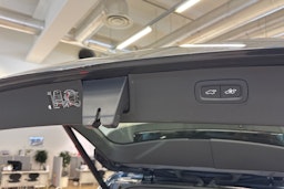 Sininen Volvo XC90 2021 kuva 22.