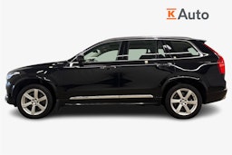 musta Volvo XC90 2022 kuva 6.
