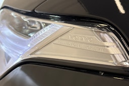 musta Volvo XC90 2022 kuva 39.