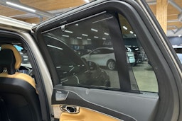 harmaa Volvo XC90 2022 kuva 18.