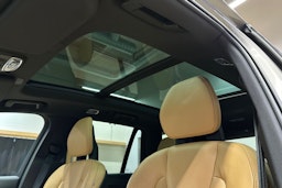 harmaa Volvo XC90 2022 kuva 21.