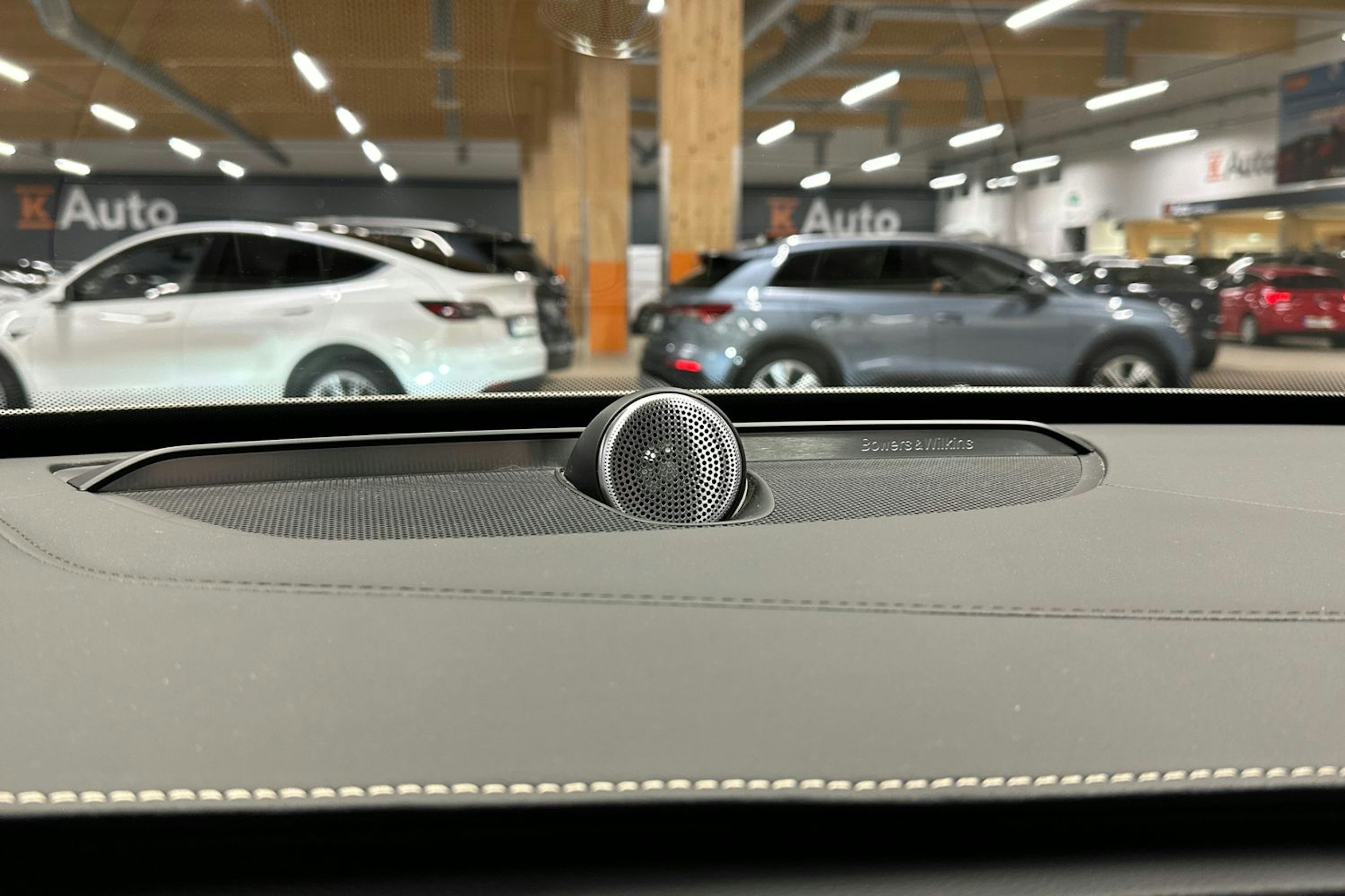 harmaa Volvo XC90 2022 kuva 22.