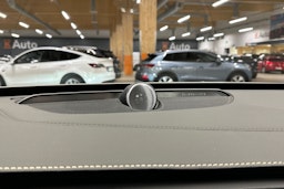 harmaa Volvo XC90 2022 kuva 22.